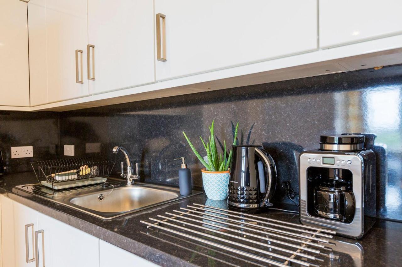 Panorama Apartments By Mesh Accommodation Short & Long Term Lets Ashford For Contractors Or Corporate Stays Esterno foto