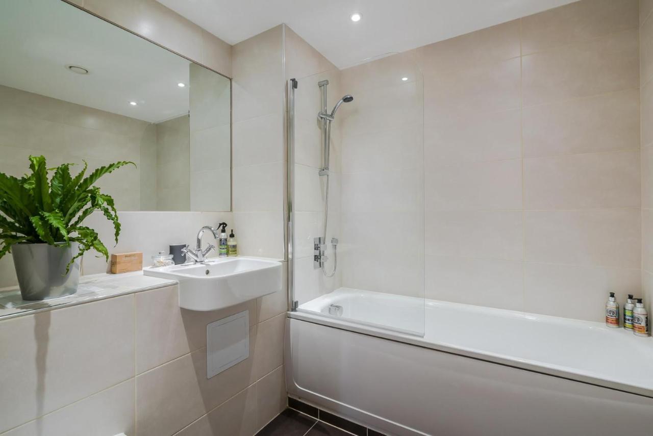 Panorama Apartments By Mesh Accommodation Short & Long Term Lets Ashford For Contractors Or Corporate Stays Esterno foto