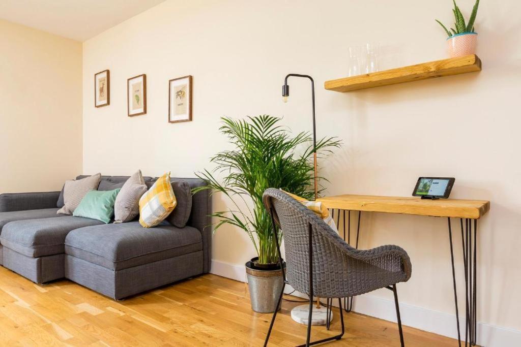 Panorama Apartments By Mesh Accommodation Short & Long Term Lets Ashford For Contractors Or Corporate Stays Esterno foto